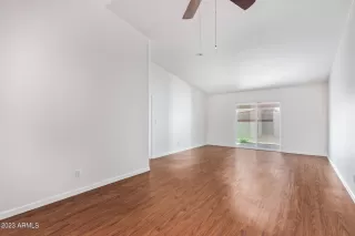 Photo #5: 6599971 Listing 