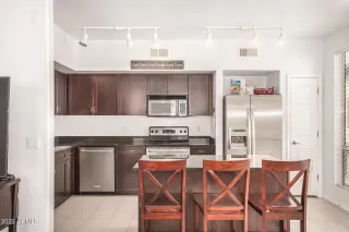 Photo #2: 6600003 Listing