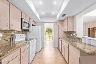 Photo #2: 6600004 Listing