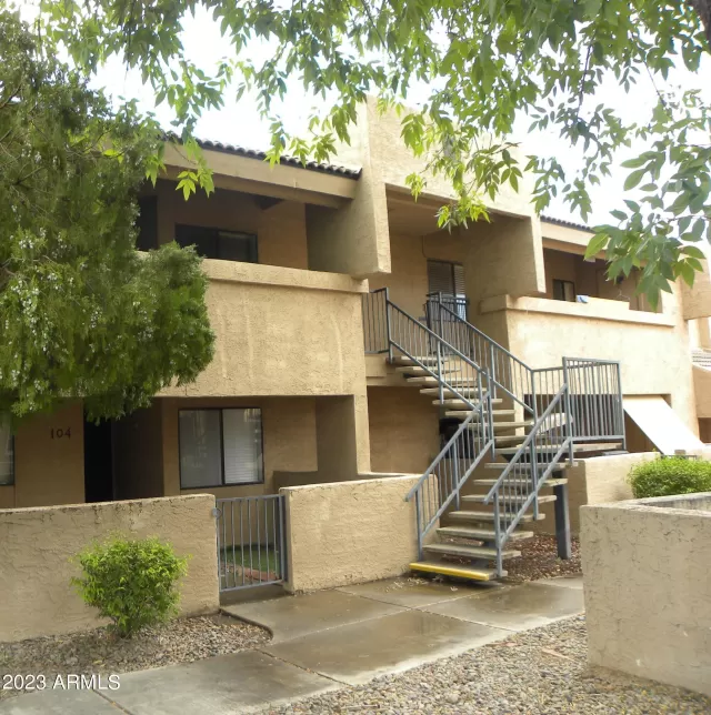 MLS: 6600015 Condo For Sale