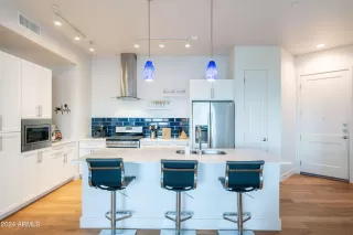 Photo #4: 6600233 Listing