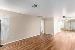 Photo #4: 6600379 Listing