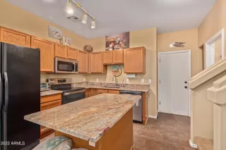 Photo #1: 6600421 Listing