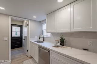 Photo #6: 6600593 Listing 