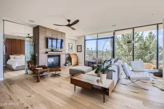 Photo #5: 6600702 Listing