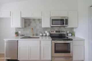 Photo #2: 6600831 Listing