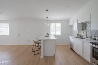 Photo #4: 6600831 Listing