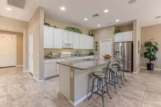 Photo #4: 6600879 Listing 