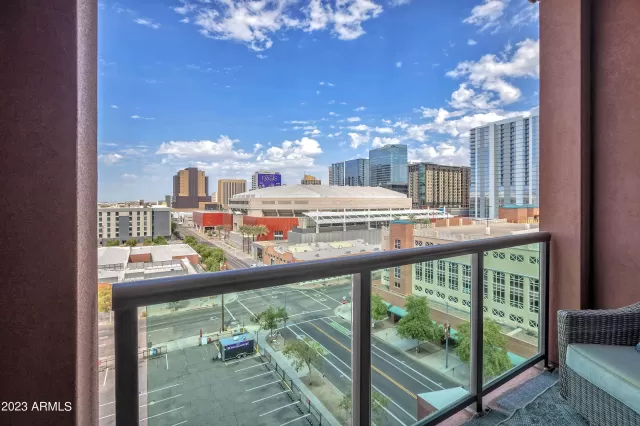 MLS: 6600985 Condo For Sale