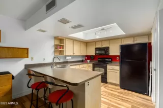 Photo #5: 6601094 Listing 