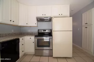 Photo #3: 6601112 Listing 