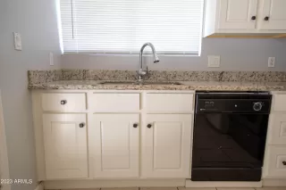 Photo #5: 6601112 Listing 