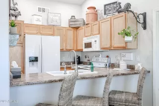 Photo #2: 6601437 Listing 