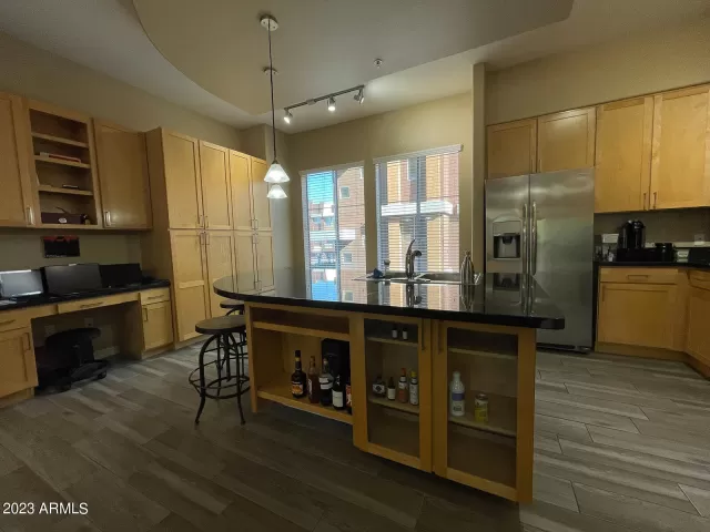 MLS: 6601487 Condo For Sale