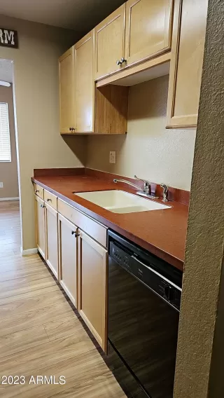 Photo #3: 6601497 Listing