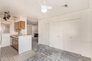 Photo #4: 6601585 Listing