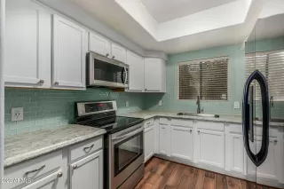 Photo #3: 6601679 Listing 