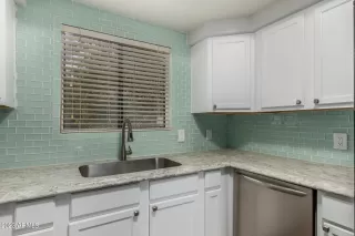 Photo #5: 6601679 Listing 