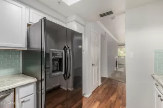 Photo #6: 6601679 Listing 