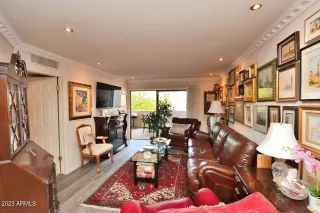 Photo #6: 6601734 Listing