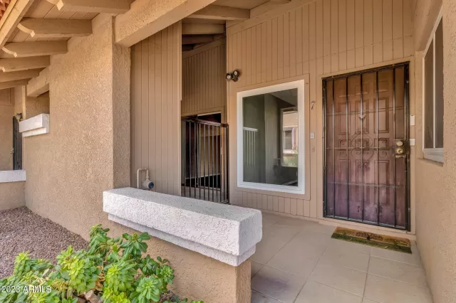 MLS: 6601824 Condo For Sale