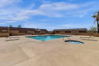 Photo #6: 6601824 Listing