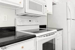 Photo #6: 6601871 Listing