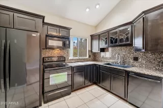 Photo #6: 6601908 Listing 