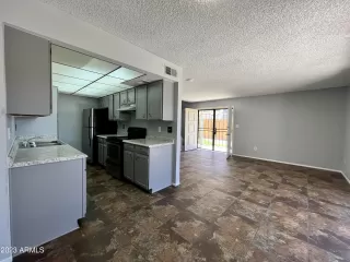 Photo #3: 6601916 Listing