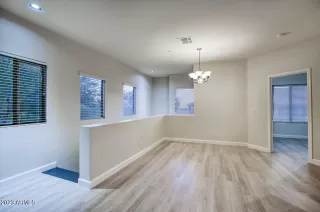Photo #5: 6601939 Listing