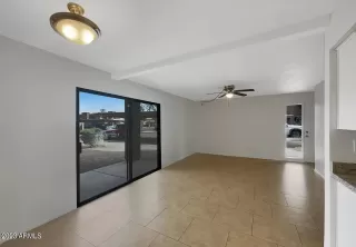 Photo #2: 6602081 Listing