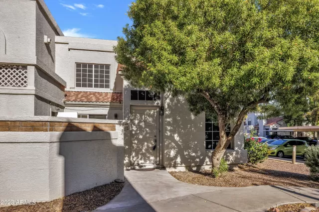 MLS: 6602090 Condo For Sale