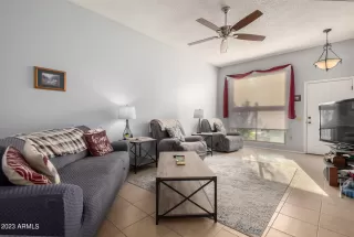 Photo #5: 6602093 Listing