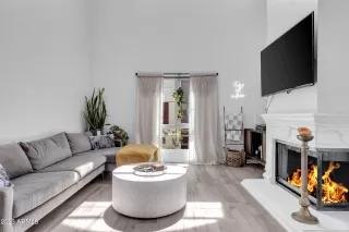 Photo #2: 6602144 Listing