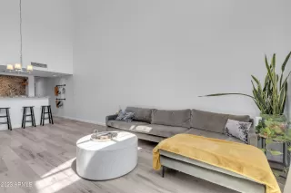 Photo #3: 6602144 Listing