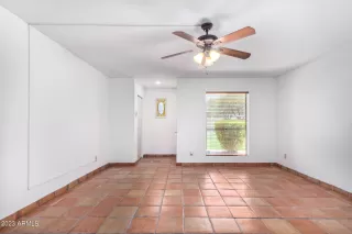 Photo #5: 6602270 Listing