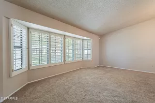 Photo #5: 6602285 Listing