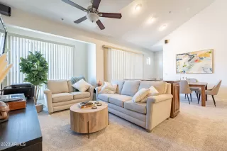 Photo #2: 6602396 Listing