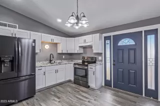 Photo #4: 6602440 Listing