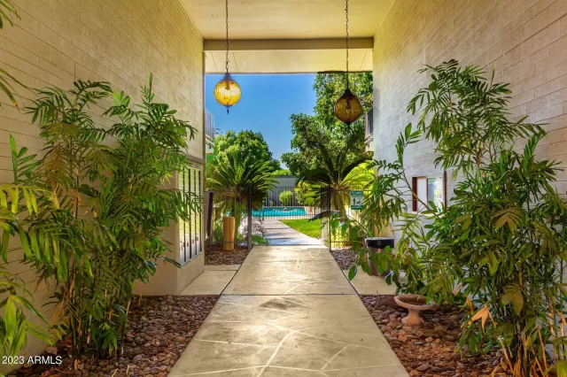 MLS: 6602633 Condo For Sale