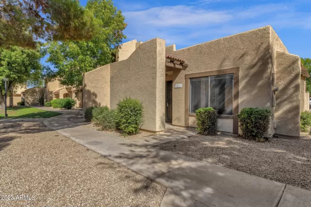 MLS: 6602645 Condo For Sale