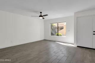 Photo #5: 6602645 Listing