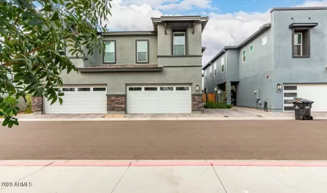 MLS: 6602719 Condo For Sale