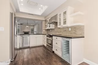 Photo #5: 6602796 Listing