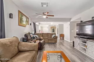 Photo #2: 6602823 Listing