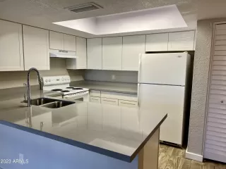 Photo #5: 6602866 Listing