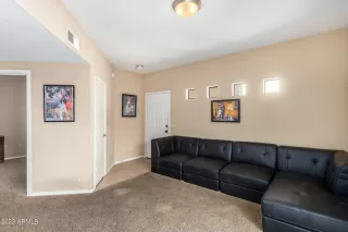 Photo #3: 6602869 Listing