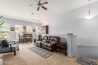 Photo #3: 6603236 Listing