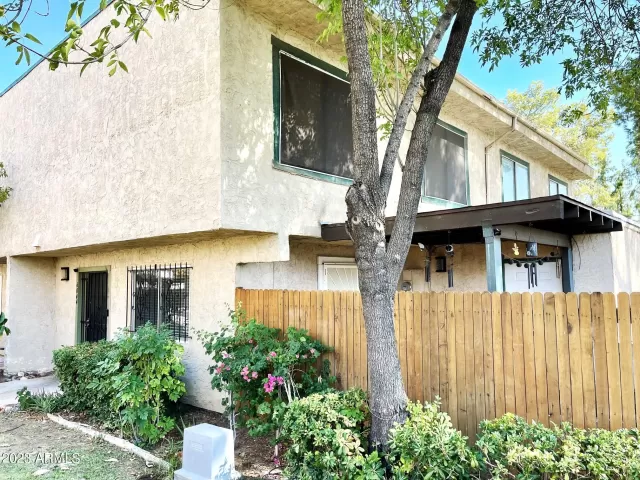 MLS: 6603244 Condo For Sale