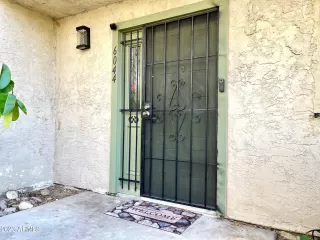 Photo #2: 6603244 Listing